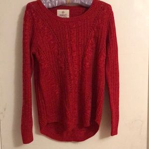 Comfortable red pullover